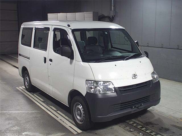 2356 Toyota Town ace van S412M 2016 г. (JU Gifu)